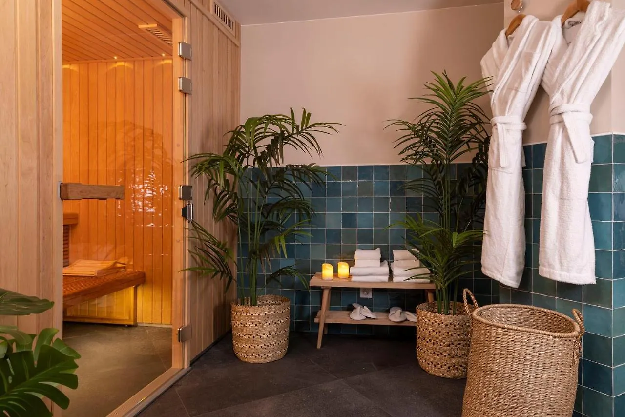 Hotel Joe M Paris 3*,  France