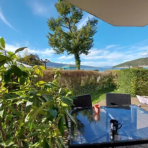 https://studio-les-pieds-dans-leau.hotels-rhonealpes.com